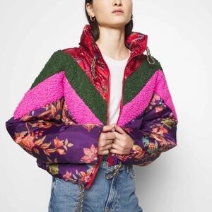 Farm Rio Cosmic Floral Puffer